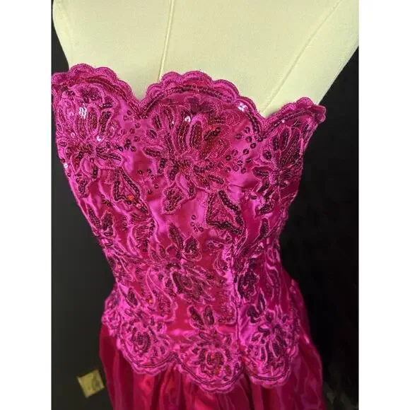 VTG 90s Hot Pink Sequined Embroidered Satin Bubble Hem Mini Party Dress 13/14 - Picture 2 of 7